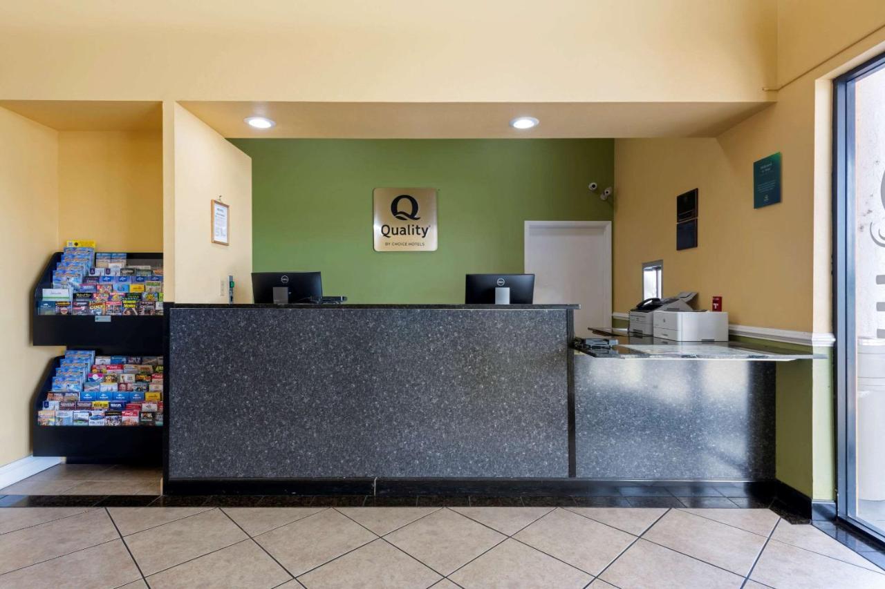 Quality Inn & Suites Mt Dora North Маунт-Дора Экстерьер фото