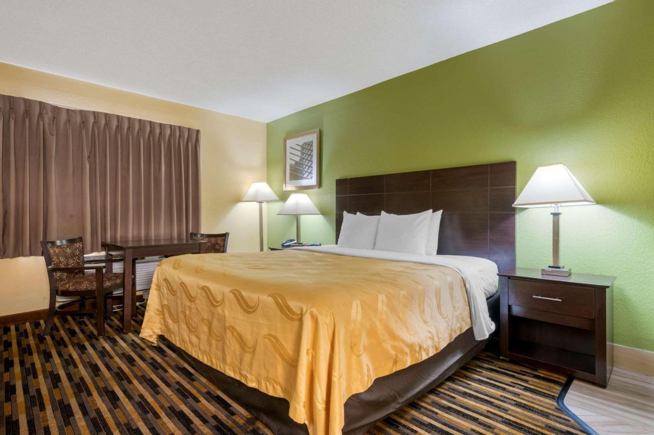 Quality Inn & Suites Mt Dora North Маунт-Дора Экстерьер фото