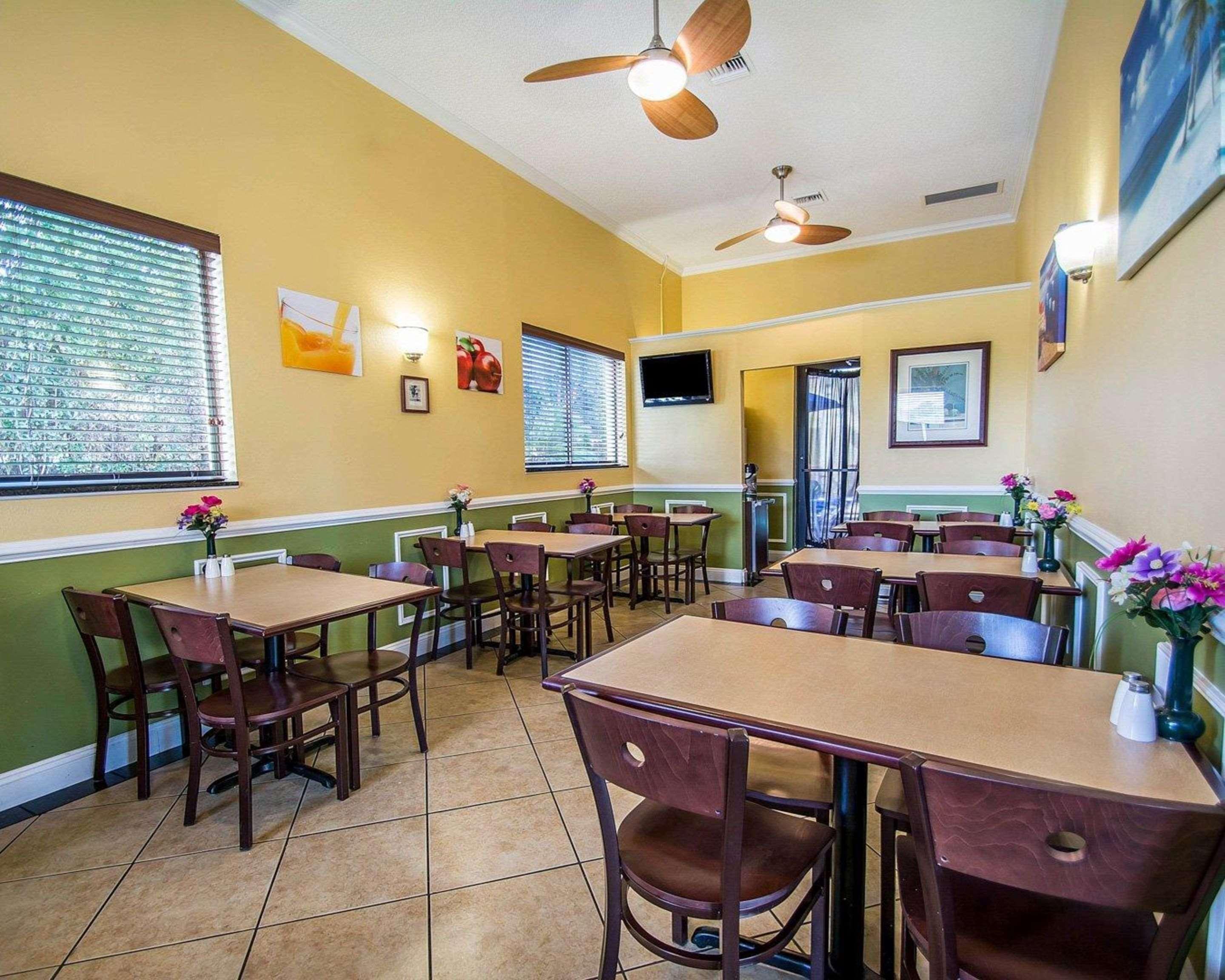 Quality Inn & Suites Mt Dora North Маунт-Дора Экстерьер фото