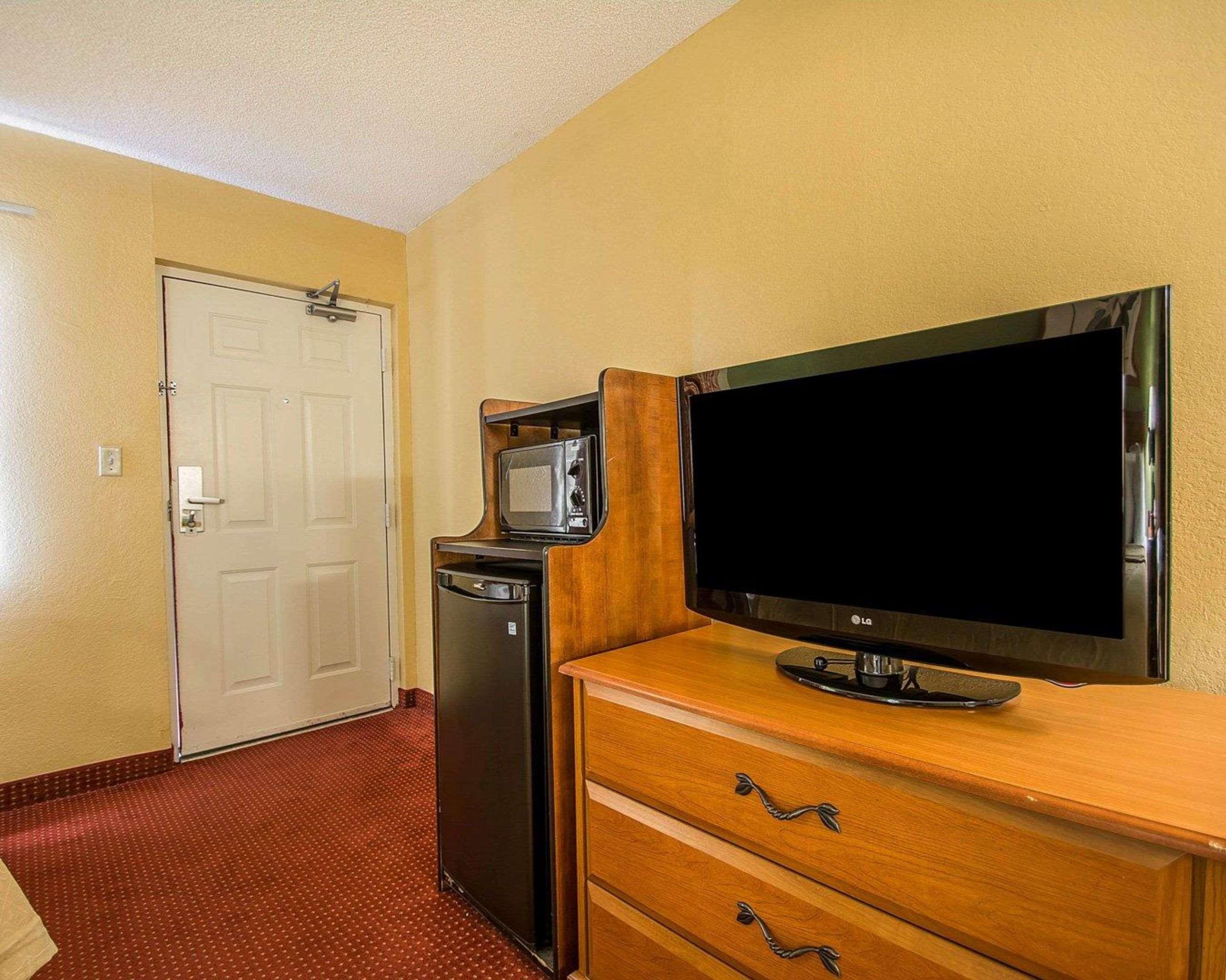 Quality Inn & Suites Mt Dora North Маунт-Дора Экстерьер фото