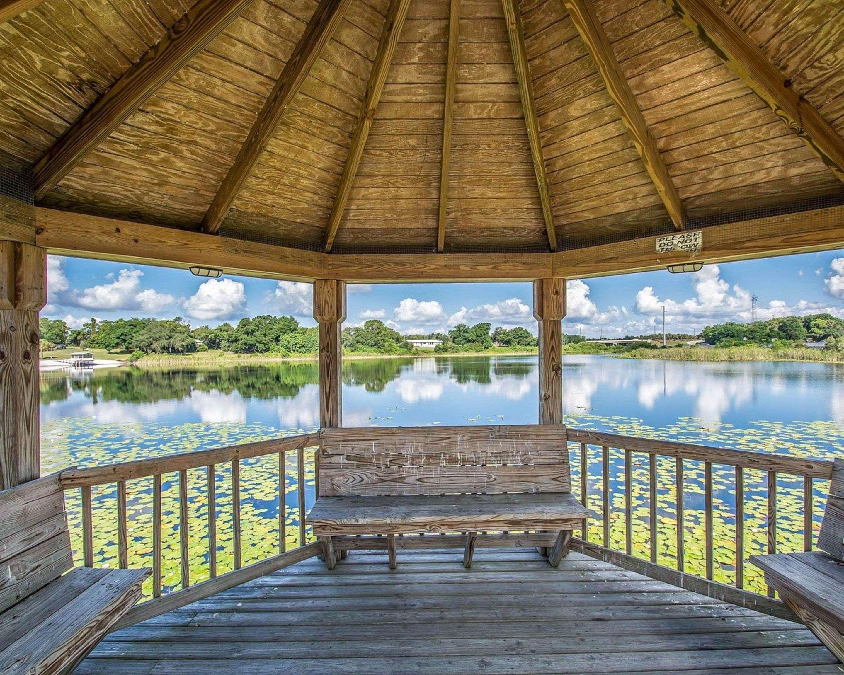 Quality Inn & Suites Mt Dora North Маунт-Дора Экстерьер фото